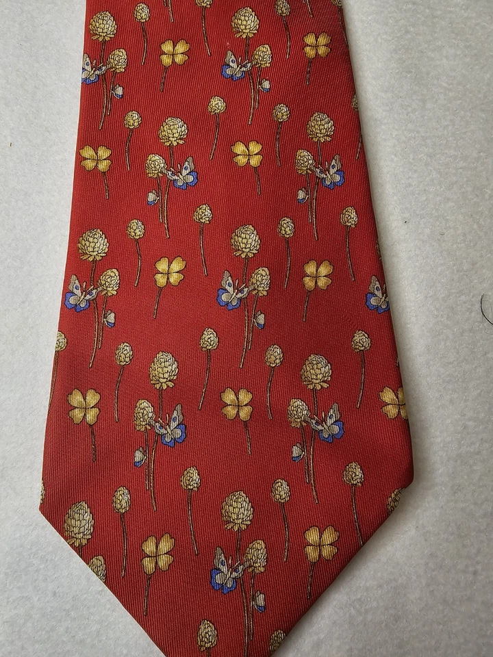 Gravata de seda Salvatore Ferragamo trevo borboleta vermelho estampa floral novidade Itália - Imagem 2 de 4
