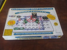 Elenco Snaptricity 2007 Electronic Snap Circuits SCBE-75. New Open Box Complete