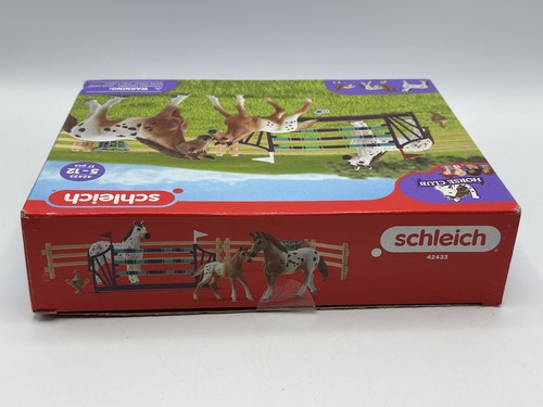 Schleich Horse Club LISA’S TOURNAMENT TRAINING SET 42433 - 17 pcs - Picture 3 of 5
