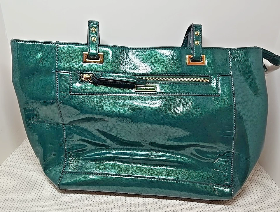 Cartera de mano Nine West clásica de cuero verde Patton Foto 4 de 4