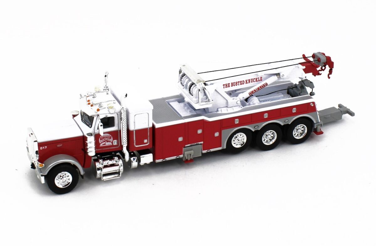 2022 DCP 1:64 *BUSTED KNUCKLE GARAGE* Peterbilt 389 CENTURY 2022 DCP 1:64 *BUSTED KNUCKLE GARAGE* Peterbilt 389 CENTURY