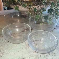 Vintage DURABLE Nesting Bowls, 4 Piece Combo, Heat-Resistant