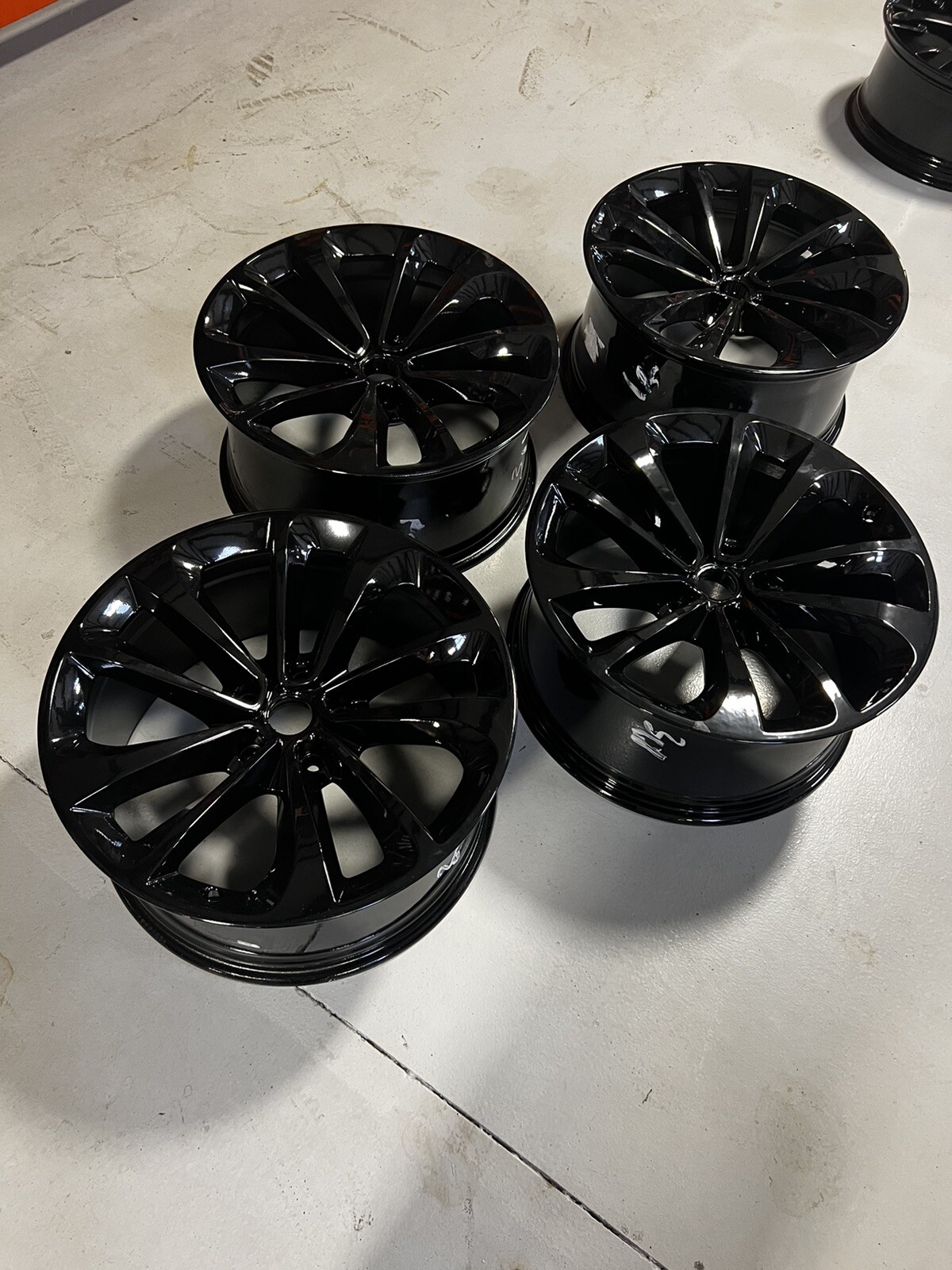 (4) BENTLEY BENTAYGA OEM FACTORY 21" WHEELS RIMS NEW GLOSS BLACK 5X130