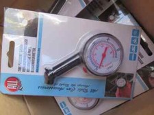 AKTION 10 Stück / Reifendruckmesser für Auto und Fahrrad / ContPal10ahint.
