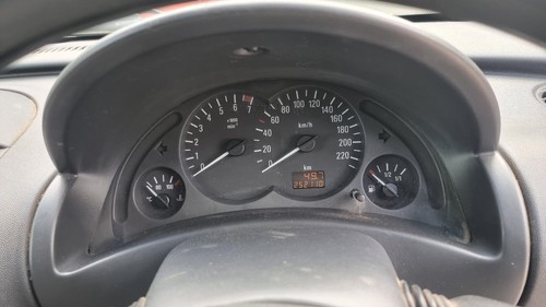 HOLDEN BARINA XC 03/2001-09/2011 GLOVE BOX COMBO VAN - Picture 7 of 12