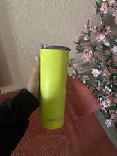 Ezprogear 26 oz Stainless Steel Slim Skinny Water Tumbler Vacuum Insulated