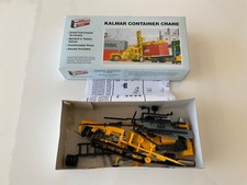 Walthers Cornerstone HO Kalmar Container Cran...