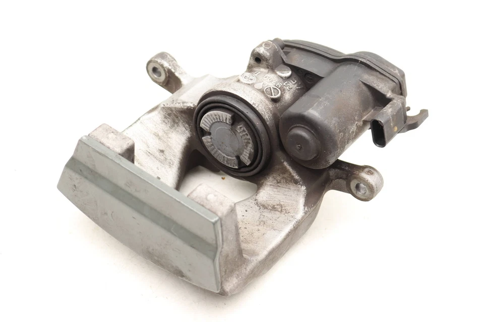 2016-2017 MERCEDES-BENZ MAYBACH S600 - REAR LEFT Brake Caliper 2224230781 - Image 3 of 4