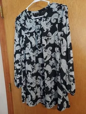 AB Studio blouses for women size Medium Tunic length EUC lightweight Paisley