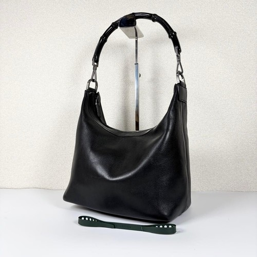 Gucci Bamboo Vintage Black Leather Shoulder Bag 000 0531 Authentic Handbag