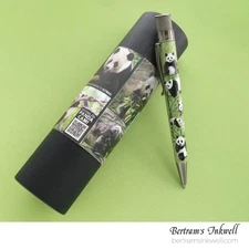 Retro 51 Tornado Smithsonian - National Zoo Panda Rollerball