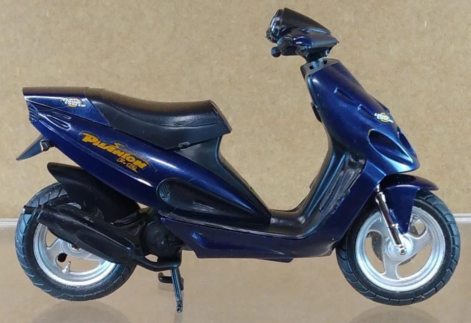 1:16 1995 Malaguti Phanton F-12 Protar 15002 Provini Star Bike Collection Italy - Image 2 of 4