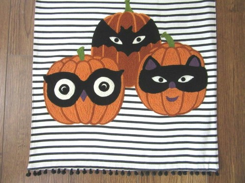 K & K FALL HALLOWEEN Embroidered PUMPKIN STRIPED TABLE RUNNER 16" x 72" NEW - Picture 8 of 9