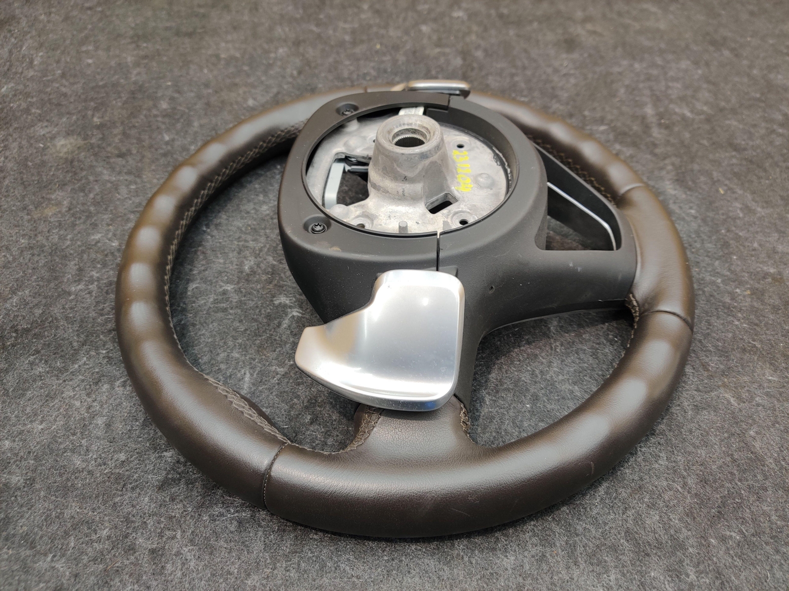 Steering Wheel Paddle Shifter Exclusive Leather 32306859609 BMW i8 2014-20 *Cuts