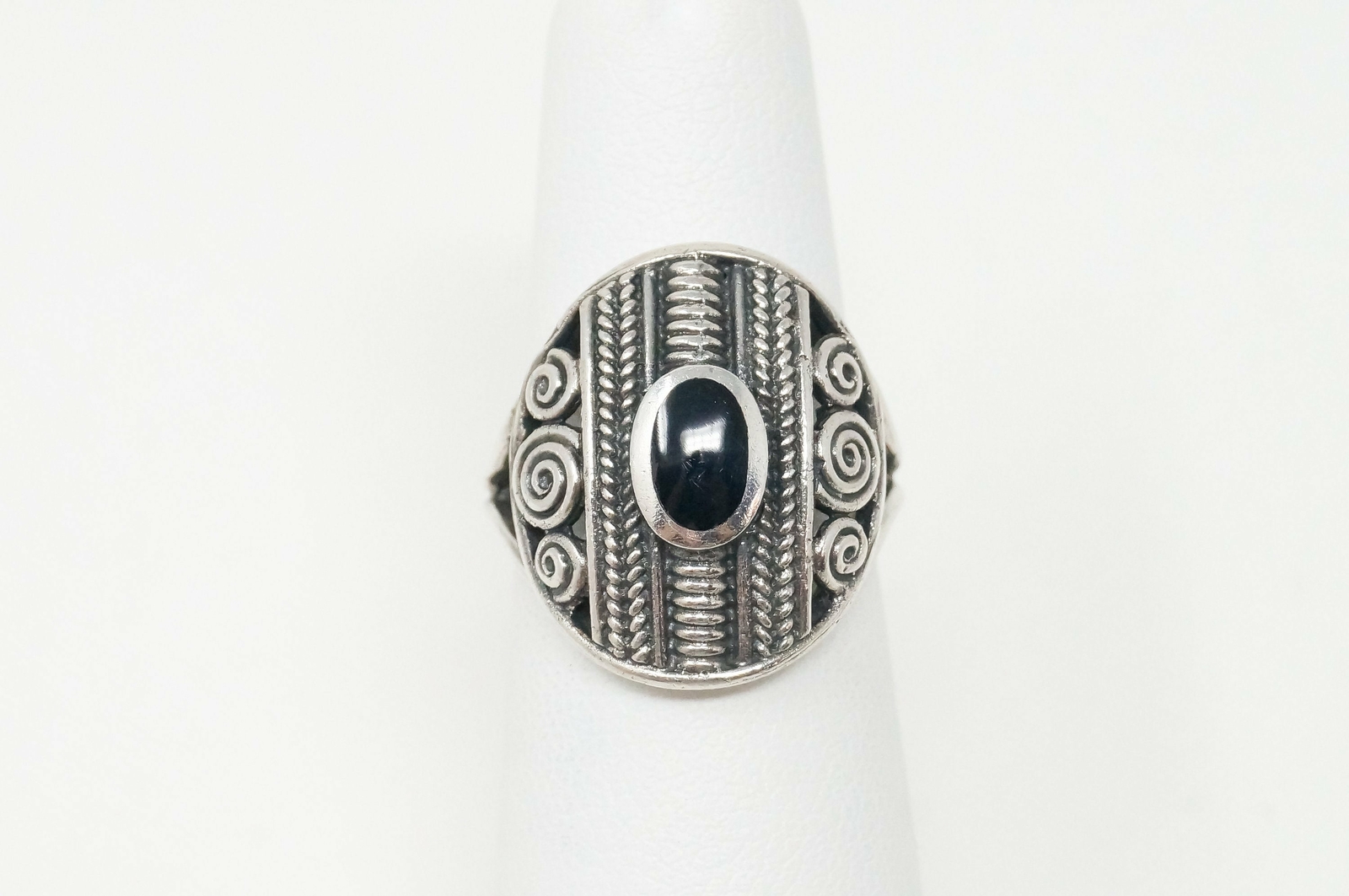 Vintage Designer WOODS Black Onyx Scroll Sterling Silver Ring - Sz 4.5