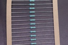 Lot of 50 x 5043ED82K50F BC Comp Metal Film Resistor 82.5K Ohm 400mW 1% Axial