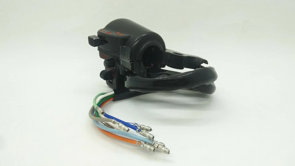 Manija del interruptor izquierdo Honda CB175 CB200 CB250 CB750 CL175 CB500 CB450 CB350 NUEVO DE STOCK Foto 2 de 4