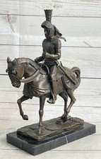 Art Deco Skulptur Mittelalter Ritter Krieger Soldat Reitet Pferd Bronze Statue