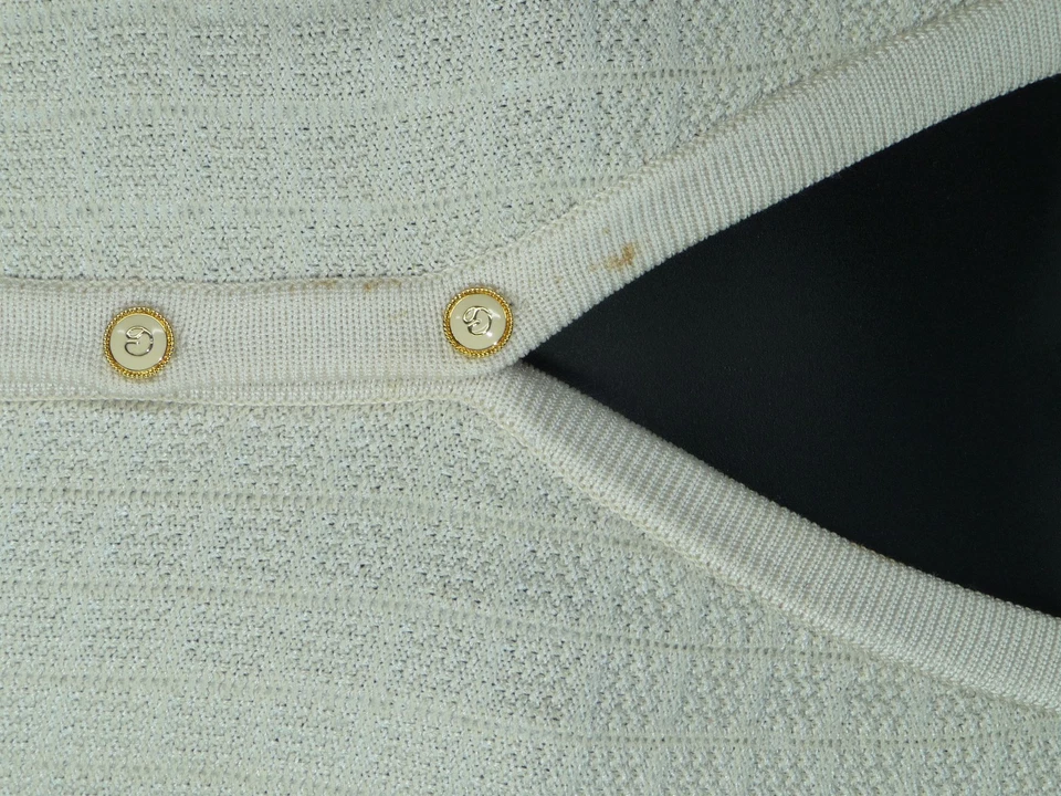 St. John Gold Tone Off White  5 Replacement Button  Diameter 16mm And Tag - Image 2 of 4