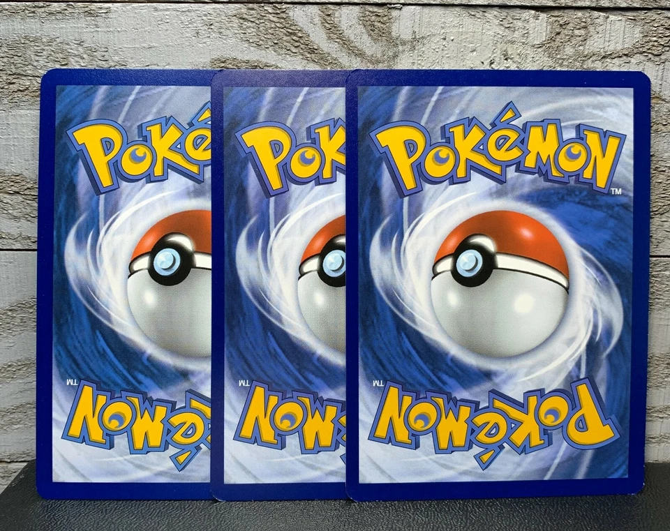 Rugged Helmet 152/198 Trainer Reverse Holo  Pokemon Card Chilling Reign - Image 2 of 4