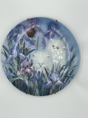 Garden Discovery Lily Chang 5th Issue In The Petal Pals 8.25'' Collector's Plate