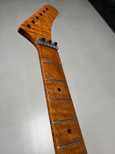 Banana head 24fret roasted maple guitar neck sickle head lock nut wheel truss - Picture 2 of 7