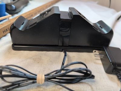 Amazon Basics Xbox One Dual Controller Charging Dock Station