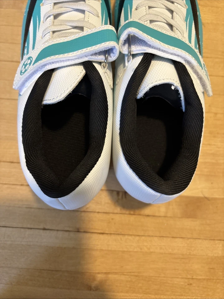 Not Nike, Girls Youth Soccer Cleats Brand New Size 2.5Y US, Size 34 EU - Image 4 of 4