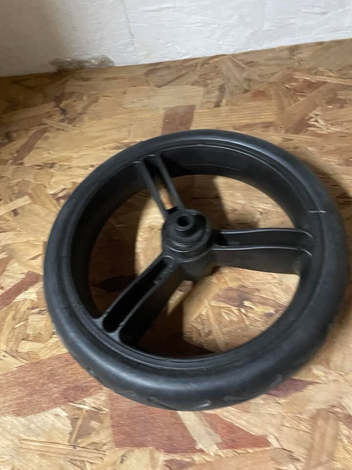 Picture 1 of 2