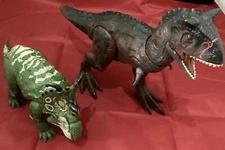 Mattel Jurassic World Electronic Dinosaurs T-Rex And Triceratops