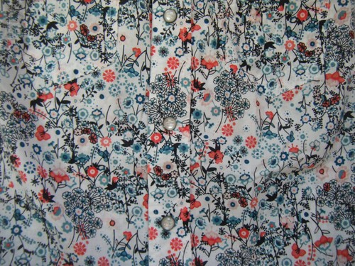 O'Neill ~ Ladies Floral Cotton Shirt ~ Size Medium - Picture 3 of 5