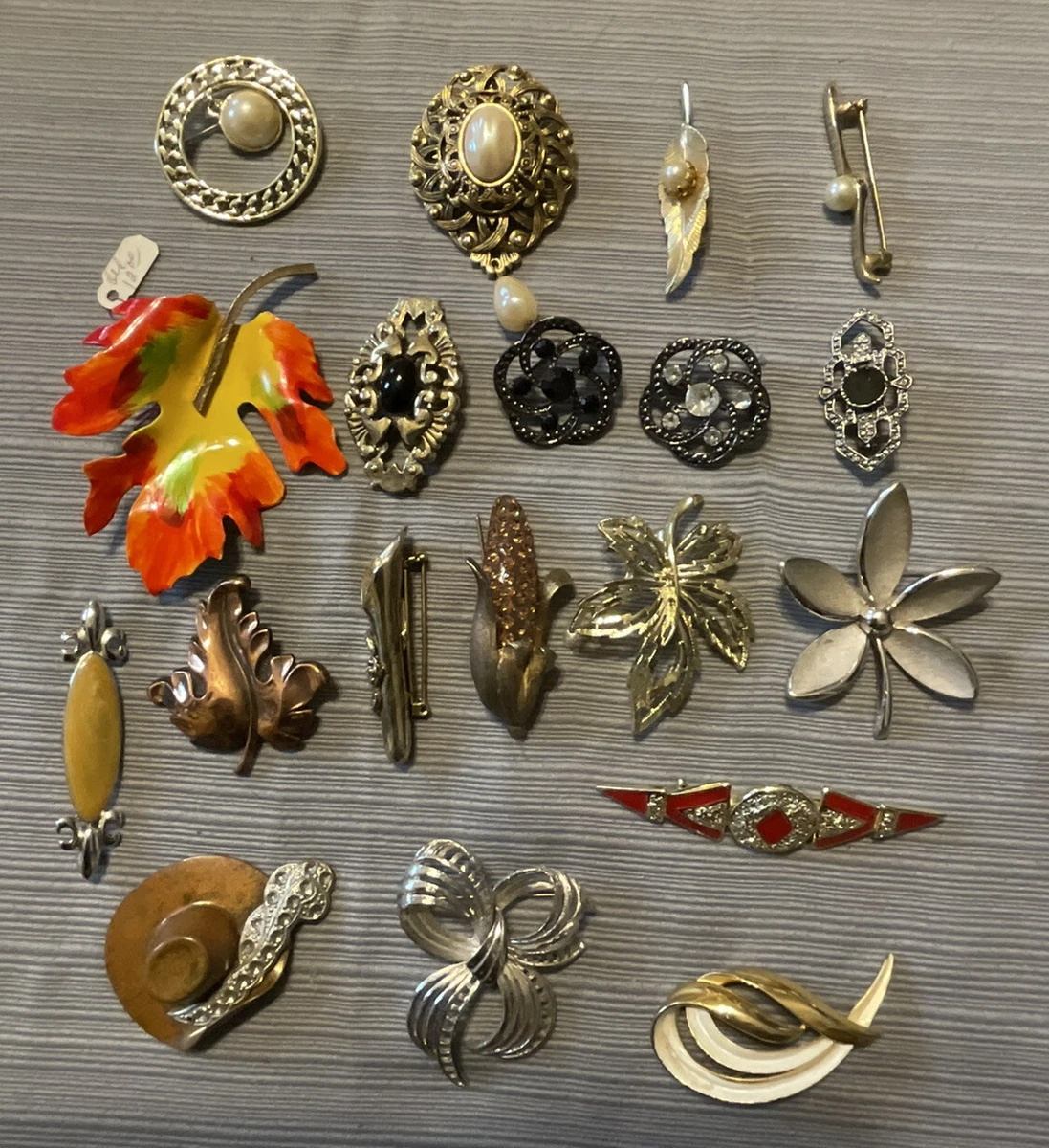 Vintage brooch lot clearance