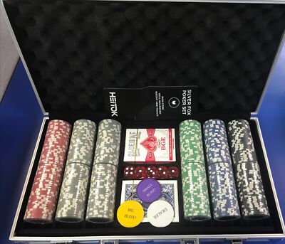 【希少】PokerStars チップセット POKERSTARS 300 PIECE ON-THE-GO CHIP SET.