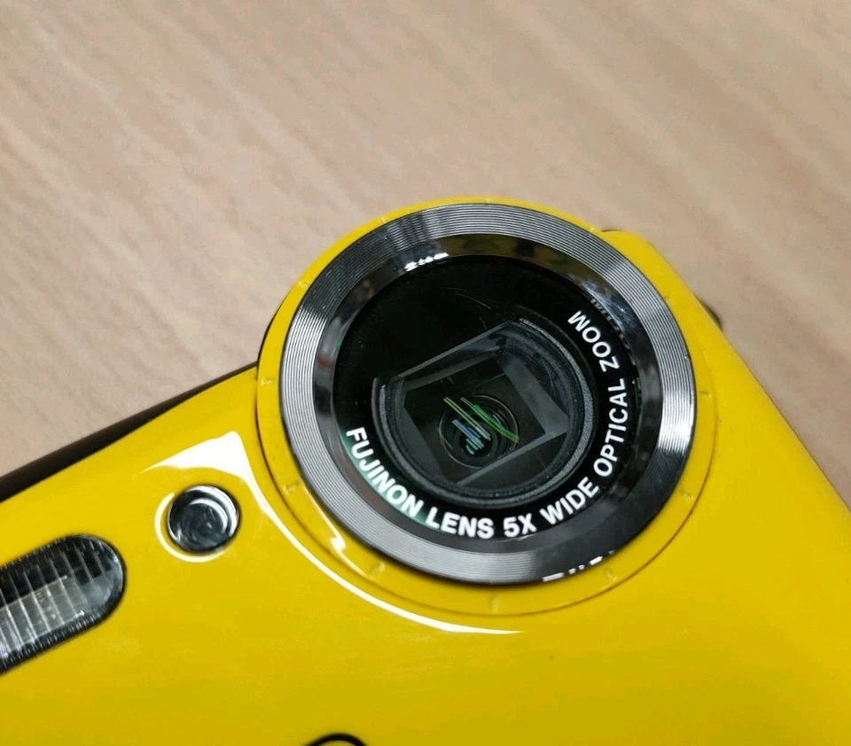 Fujifilm Finepix XP130 Shockproof Underwater Digital Camera 64gb Card VGC - Image 4 of 4