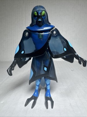 Ben 10 Alien Force Big Chill With Clear Cloak Cape Action Figure 4'' Bandai