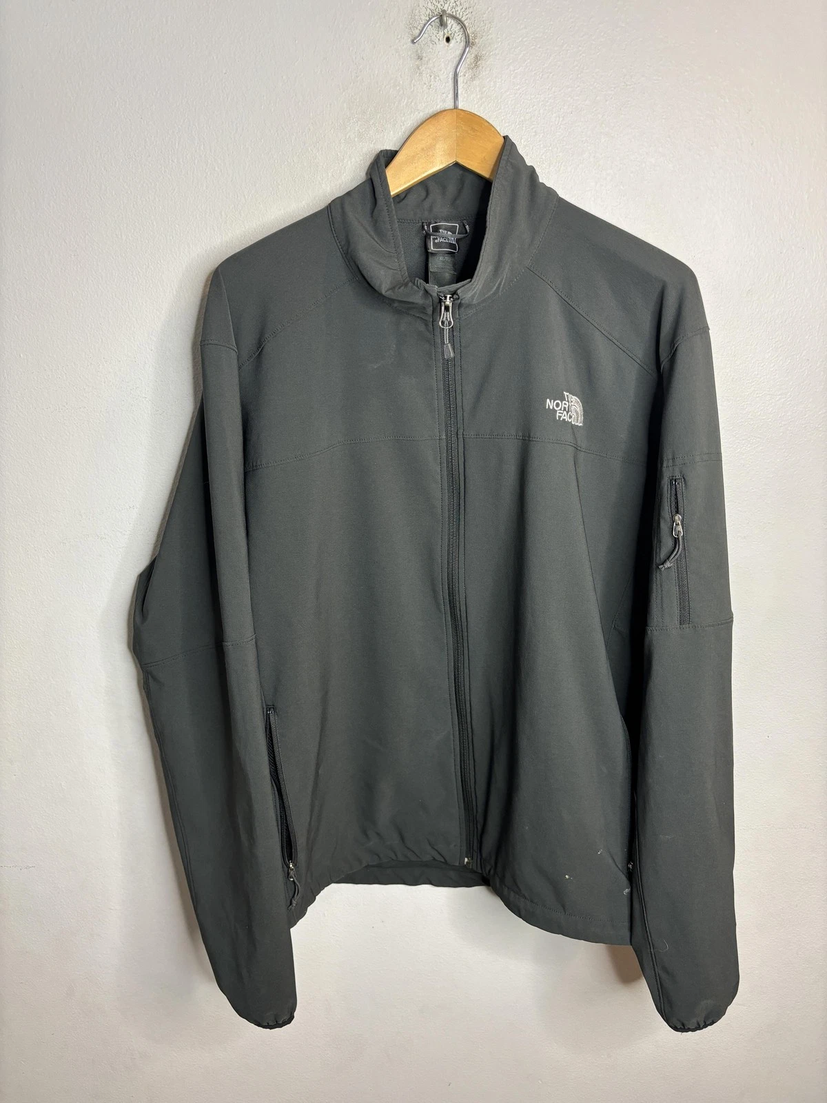 North Face Jacket Mens XL Black Full Zip Softshell Outdoor Performance Coat