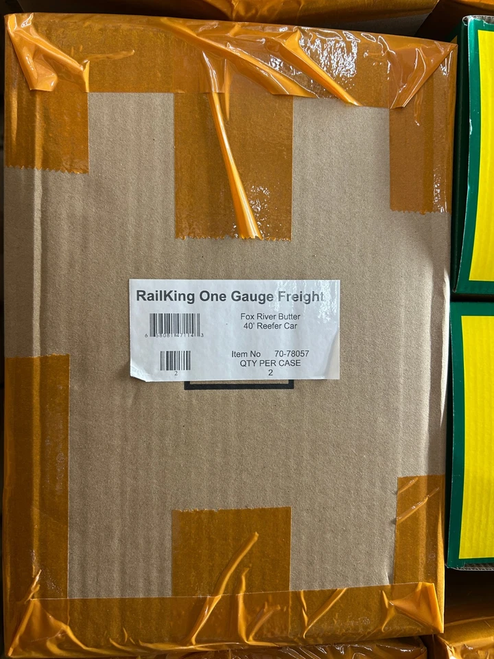 MTH RailKing 70-78057 Fox River Butter G Gauge RailKing One Gauge 40’ Reefer Car - Image 2 of 2