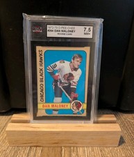 1972 O-Pee-Chee Dan Maloney #264 KSA 7.5 NM+ Black Hawks