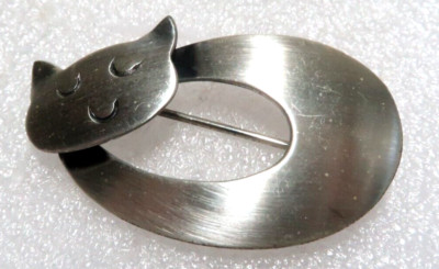 VINTAGE STUNNING STERLING SILVER KITY CAT PIN BROOCH ~ SIGNED: ORB STERLING