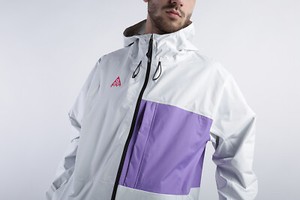 nike windrunner waterproof