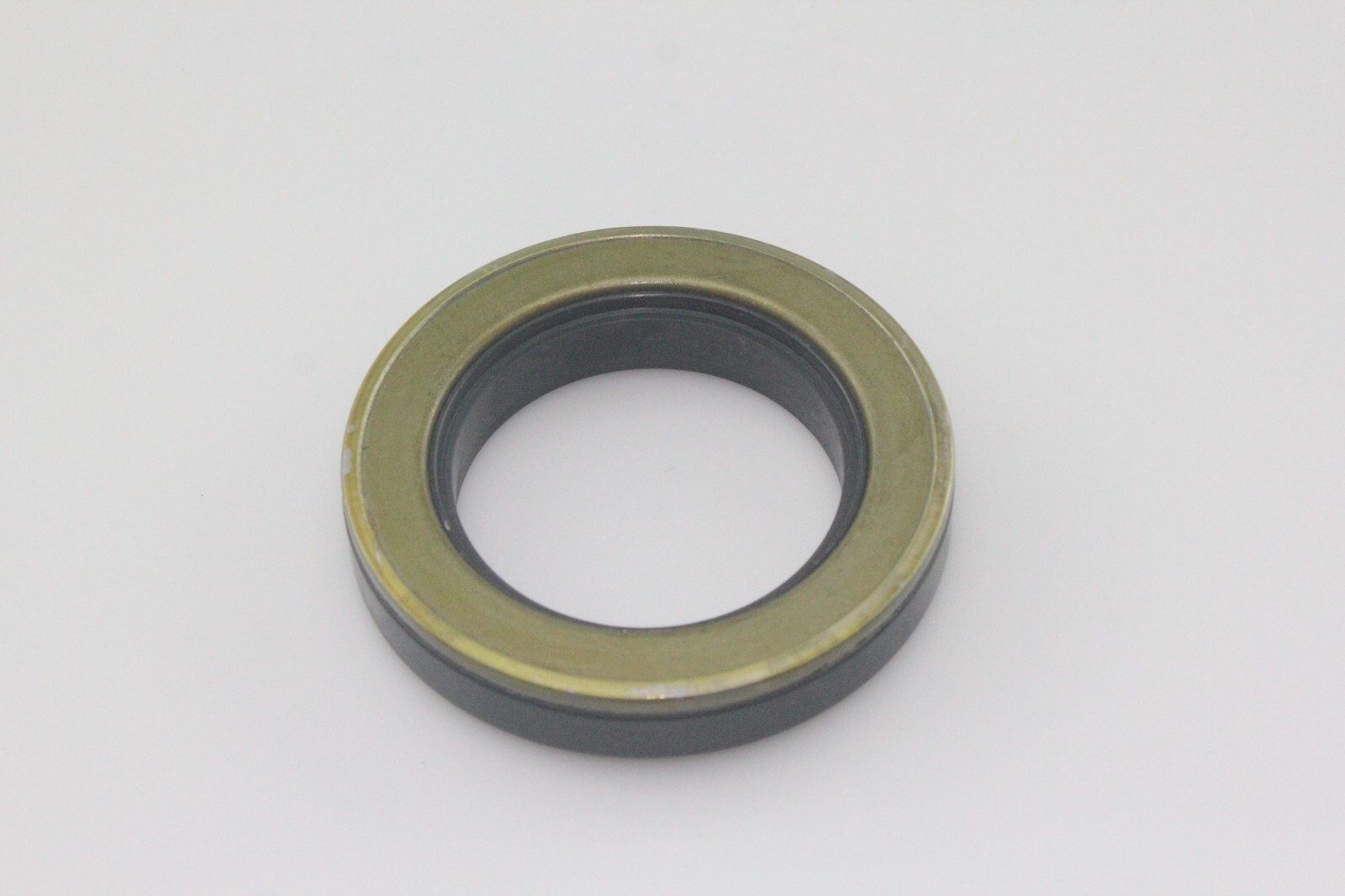 E-T1150-36430 Oil Seal For Kubota B2301, B2320, L3940, L4240, L4400