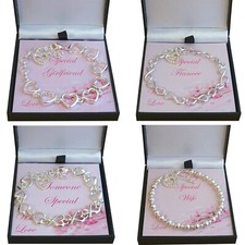Bracelet for Girlfriend, Wife, Fiancée. Romantic Gift for Valentines, Love