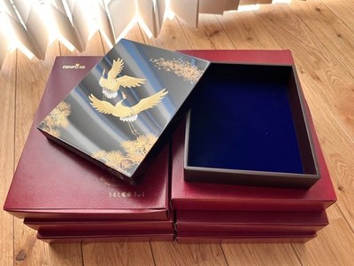 Japanese writing box Lacquered box lacquered telegram black two flying cranes te