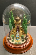 Vintage 1990 The Franklin Mint Shalamar The Paradise Garden.  Glass Dome