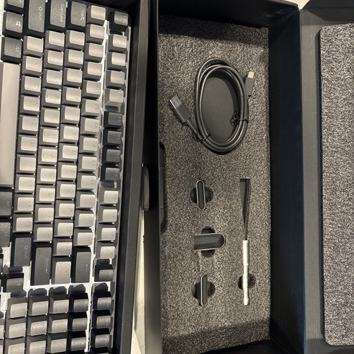 DROP Shift V2 Mechanical Keyboard In Black With Gateron Yellow Switches Open Box - Photo 3/4