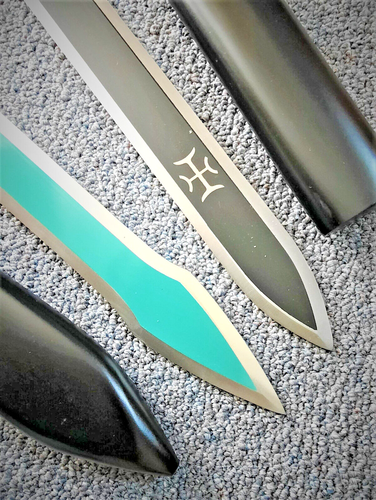 NEW! 40" SAO Kirito Dark Repulsor and 40.5" Lucidator Swords w/Wood Sheaths - Picture 4 of 5