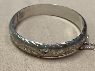 Vintage Mexico Sterling Silver Etched Bangle Hinged Bracelet