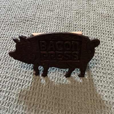 Vintage Cast Iron Pig Shaped Bacon Press Wood Handle Made In Taiwan
