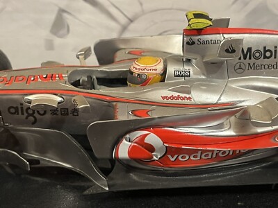 ミニカー Hot Wheels Racing McLaren MP4-22 1/18 Hot Wheels Review, Mclaren Mercedes MP4-22 1/18 (2007) - YouTube