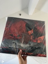 Hot Toys MMS639 The Batman 1 6 Deluxe Version Collectible Action Figure